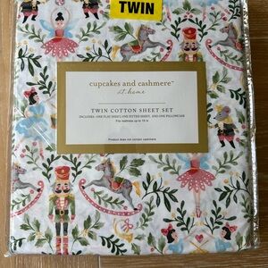 Cupcakes and Cashmere Twin Cotton Sheet Set - nutcracker